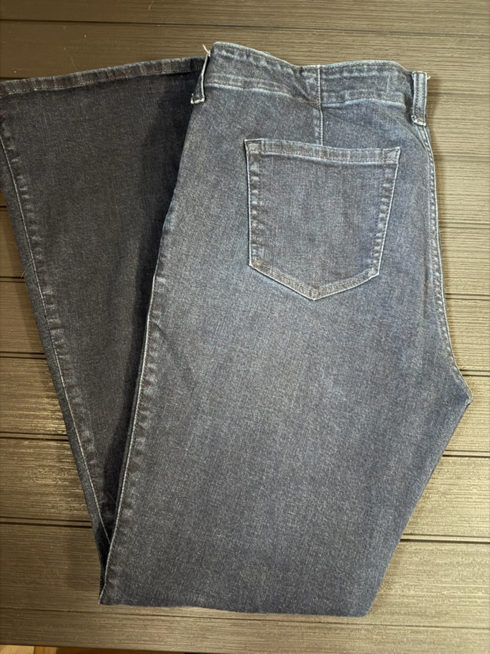Hollister Women's Low-Rise Flare Jeans - Picture 2 of 4